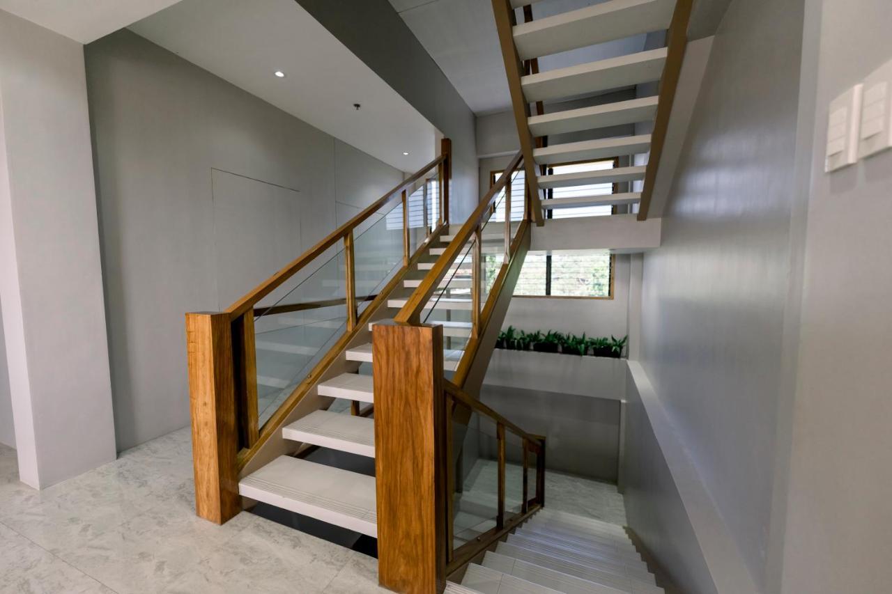 Madonna Hometel And Suites New Pandan Panabo Kültér fotó